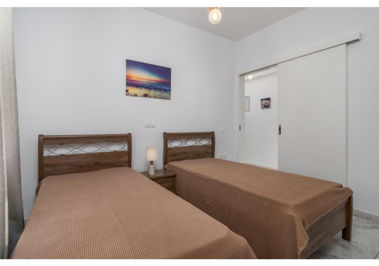 Soto's Comfort House Apartment Adamantas (Milos)